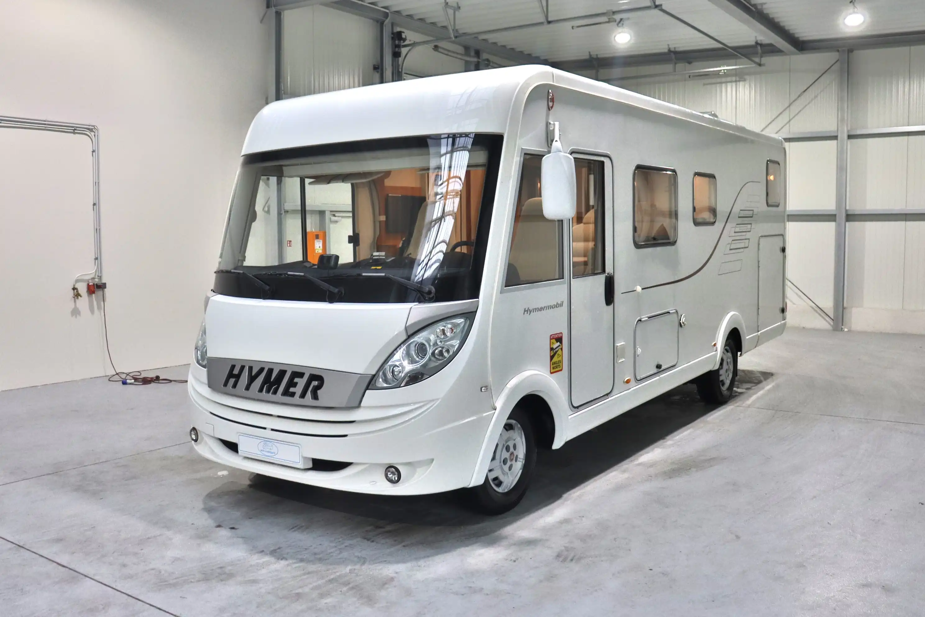 HYMER-ERIBA B 678